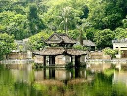 Spring trip with international friends in Hanoi - ảnh 1